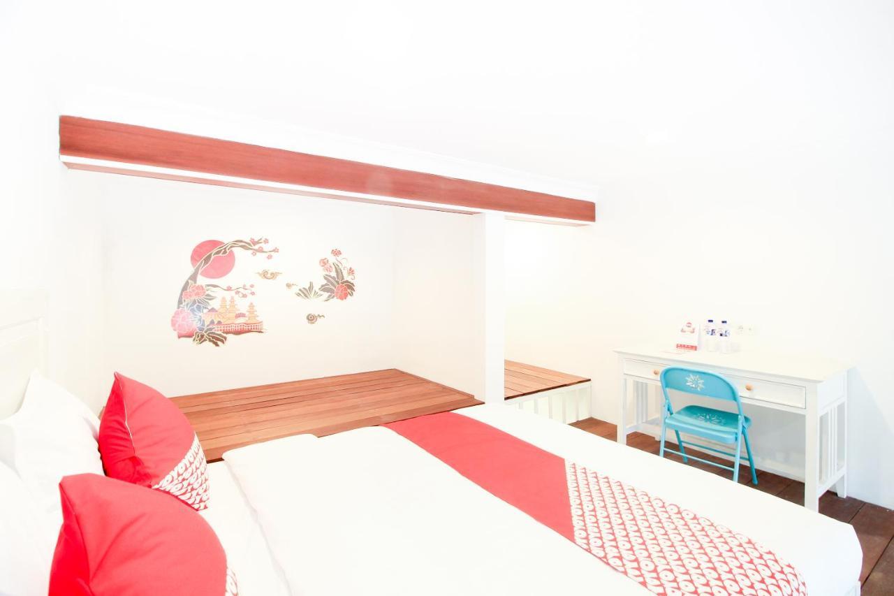 Oyo 204 Blessing Residence Surabaya Exterior foto